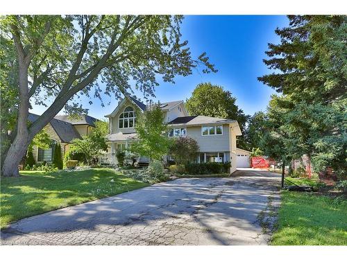 240 Tweedsdale Crescent, Oakville, ON - Outdoor With Facade