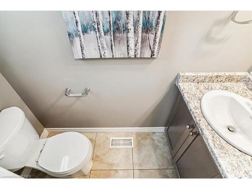 4-7 Lakelawn Road, Grimsby, ON - Indoor Photo Showing Bathroom