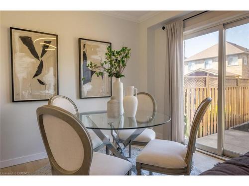 5954 Algarve Drive, Mississauga, ON - Indoor Photo Showing Dining Room