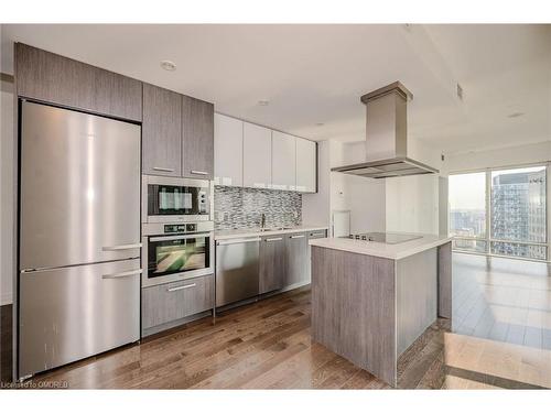 2411-8 The Esplanade, Toronto, ON - Indoor Photo Showing Kitchen With Stainless Steel Kitchen With Upgraded Kitchen