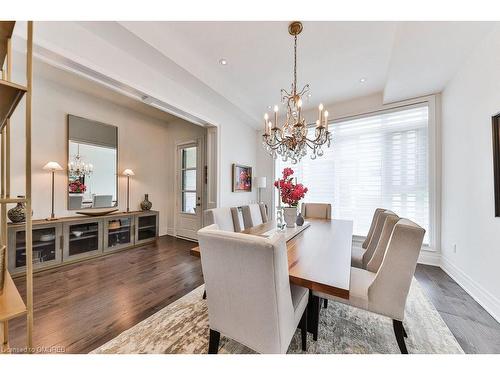 116 Maurice Drive, Oakville, ON - Indoor Photo Showing Dining Room