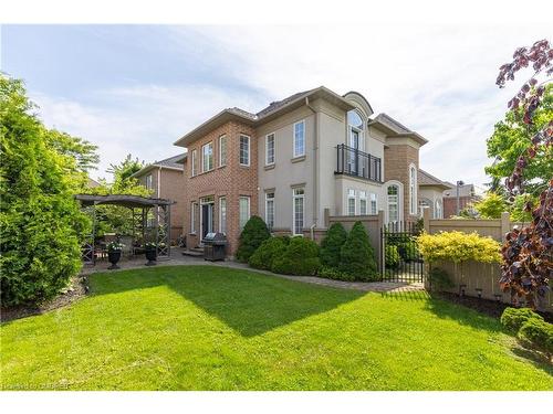 3301 Springflower Way, Oakville, ON - Outdoor