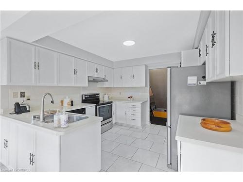 2050 Eighth Line, Oakville, ON - Indoor Photo Showing Kitchen