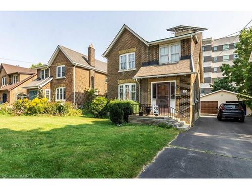 35 Court Street N, Milton, ON - Outdoor With Facade