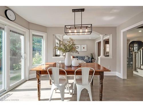 5217 Nova Crescent, Burlington, ON - Indoor Photo Showing Dining Room