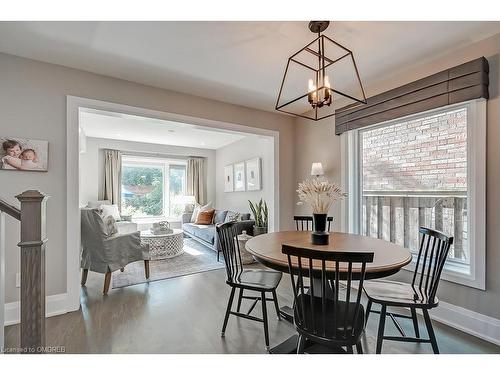 5217 Nova Crescent, Burlington, ON - Indoor Photo Showing Dining Room