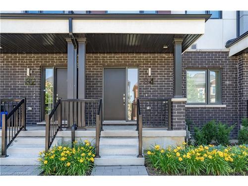 84 Kaitting Trail, Oakville, ON - Outdoor