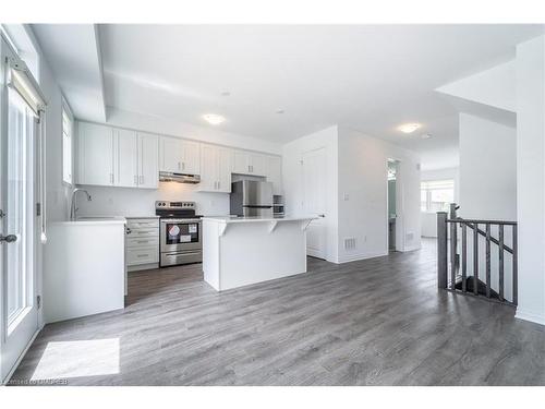 84 Kaitting Trail, Oakville, ON - Indoor Photo Showing Kitchen