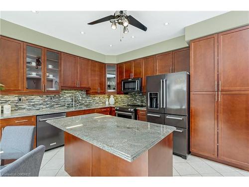 87 Horton Walk, Cambridge, ON - Indoor Photo Showing Kitchen