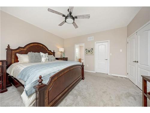 87 Horton Walk, Cambridge, ON - Indoor Photo Showing Bedroom