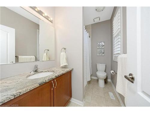 87 Horton Walk, Cambridge, ON - Indoor Photo Showing Bathroom