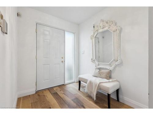 2-3122 Lakeshore Road W, Oakville, ON - Indoor Photo Showing Other Room