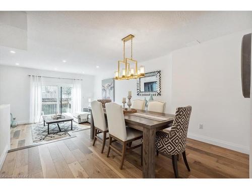 2-3122 Lakeshore Road W, Oakville, ON - Indoor Photo Showing Dining Room