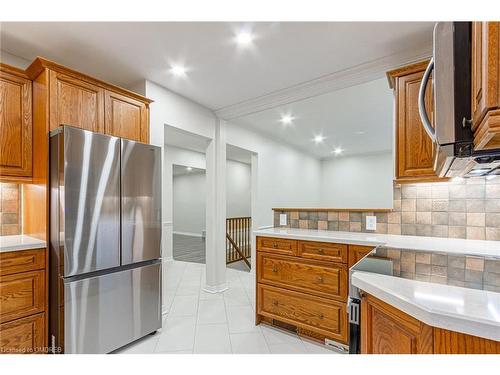 229 Simon Drive, Burlington, ON - Indoor Photo Showing Kitchen