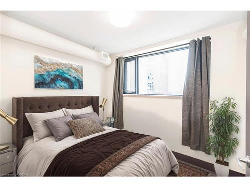 501-121 King Street East, Hamilton, ON - Indoor Photo Showing Bedroom