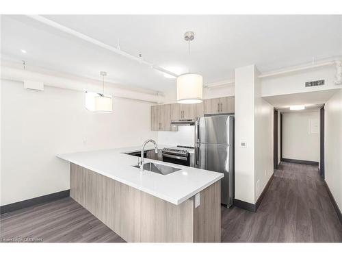 501-121 King Street East, Hamilton, ON - Indoor Photo Showing Kitchen