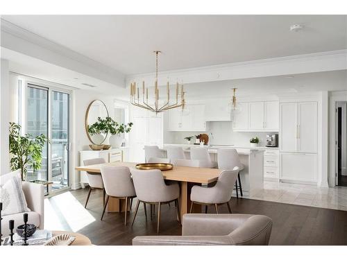 804-2060 Lakeshore Road, Burlington, ON - Indoor Photo Showing Dining Room