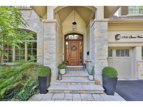 1366 Queen Victoria Avenue, Mississauga, ON - Outdoor