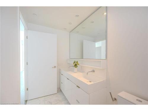 1603-5 Soudan Avenue, Toronto, ON - Indoor Photo Showing Bathroom