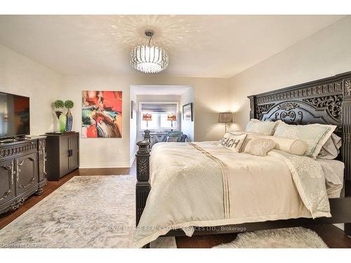 13 Sandy Coast Crescent, Wasaga Beach, ON - Indoor Photo Showing Bedroom