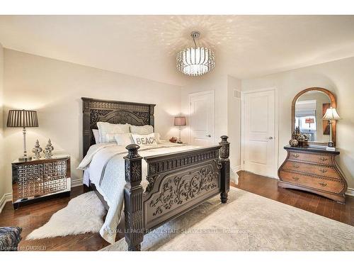 13 Sandy Coast Crescent, Wasaga Beach, ON - Indoor Photo Showing Bedroom