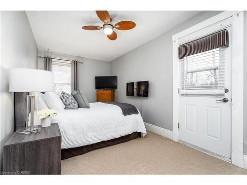 14 Noble Street, Norval, ON - Indoor Photo Showing Bedroom