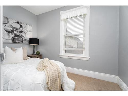 14 Noble Street, Norval, ON - Indoor Photo Showing Bedroom