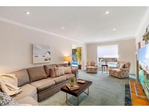 2940 Harvey Crescent, Mississauga, ON - Indoor Photo Showing Living Room