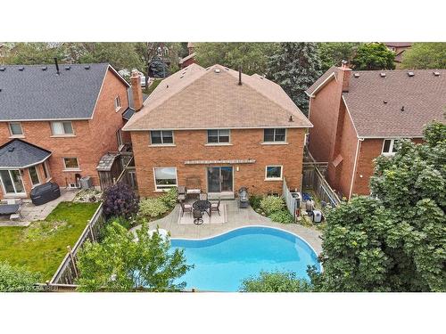 2940 Harvey Crescent, Mississauga, ON - Outdoor With In Ground Pool With Exterior