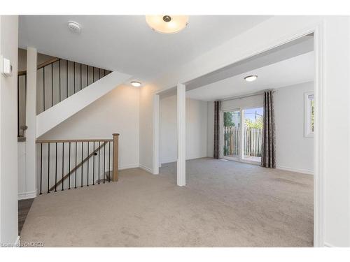 25-108 Sinclair Avenue, Georgetown, ON - Indoor Photo Showing Other Room