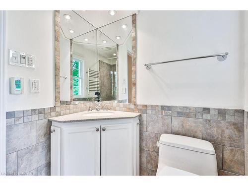 273 Cairncroft Road, Oakville, ON - Indoor Photo Showing Bathroom