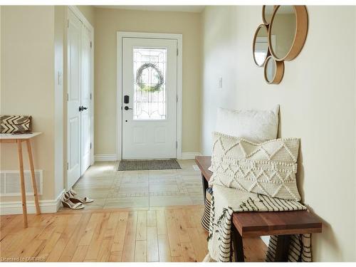 1048 Plains View Avenue, Burlington, ON - Indoor Photo Showing Other Room