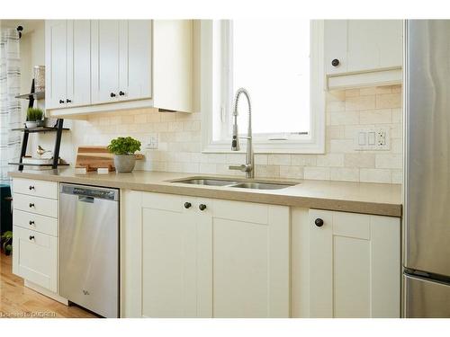 1048 Plains View Avenue, Burlington, ON - Indoor Photo Showing Kitchen With Double Sink