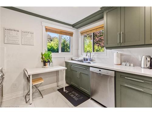 1230 Wood Place, Oakville, ON - Indoor Photo Showing Kitchen With Double Sink