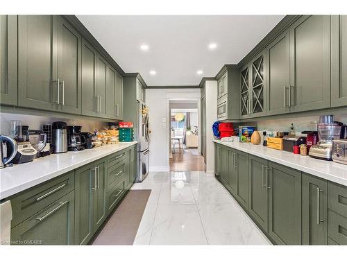 1230 Wood Place, Oakville, ON - Indoor Photo Showing Kitchen