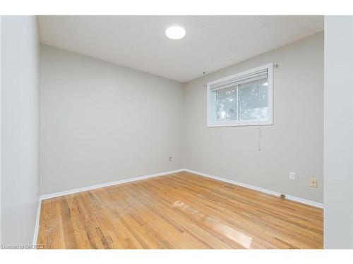 25 Elizabeth Street, Guelph, ON - Indoor Photo Showing Other Room