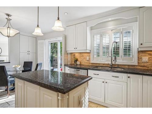 2326 Mowat Avenue, Oakville, ON - Indoor Photo Showing Kitchen With Double Sink