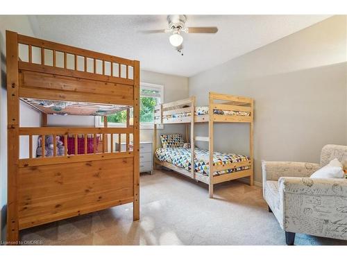 2326 Mowat Avenue, Oakville, ON - Indoor Photo Showing Bedroom