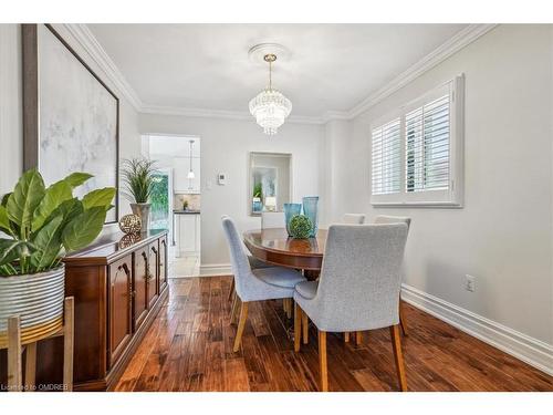 2326 Mowat Avenue, Oakville, ON - Indoor Photo Showing Dining Room