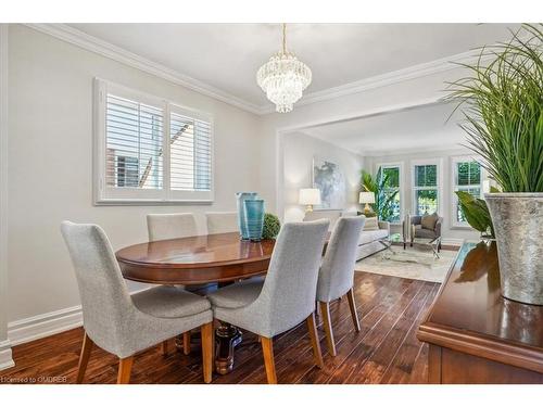 2326 Mowat Avenue, Oakville, ON - Indoor Photo Showing Dining Room