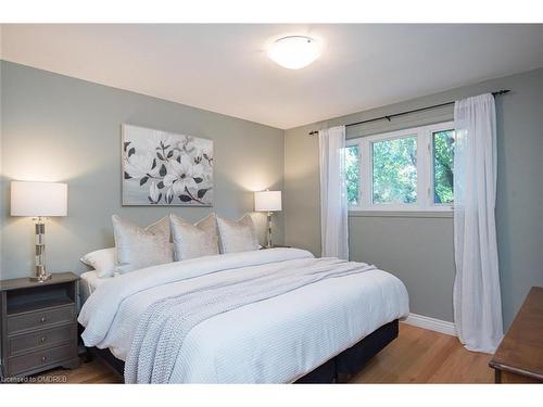 7237 Bendigo Circle, Mississauga, ON - Indoor Photo Showing Bedroom