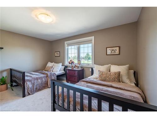 81 Glancaster Road, Ancaster, ON - Indoor Photo Showing Bedroom