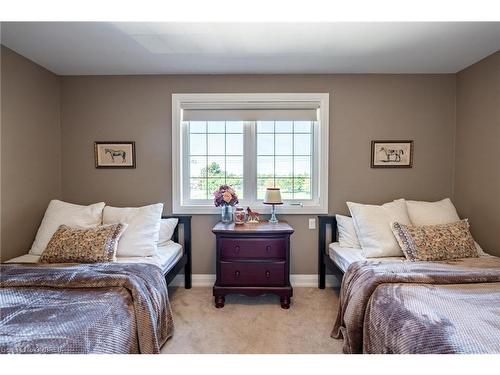 81 Glancaster Road, Ancaster, ON - Indoor Photo Showing Bedroom