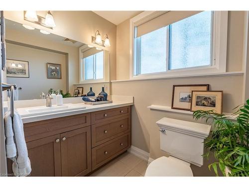 81 Glancaster Road, Ancaster, ON - Indoor Photo Showing Bathroom