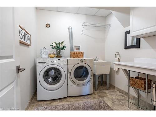 81 Glancaster Road, Ancaster, ON - Indoor Photo Showing Laundry Room