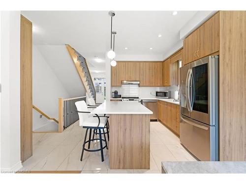 21 Overlea Drive, Brampton, ON - Indoor Photo Showing Kitchen