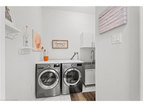 21 Overlea Drive, Brampton, ON - Indoor Photo Showing Laundry Room