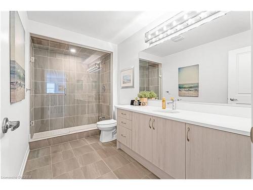 21 Overlea Drive, Brampton, ON - Indoor Photo Showing Bathroom