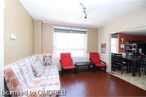 501 Queensdale Avenue E, Hamilton, ON - Indoor Photo Showing Other Room