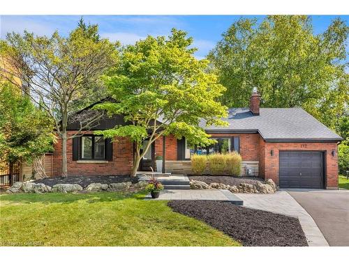 212 Ascot Place, Burlington, ON - Outdoor With Facade